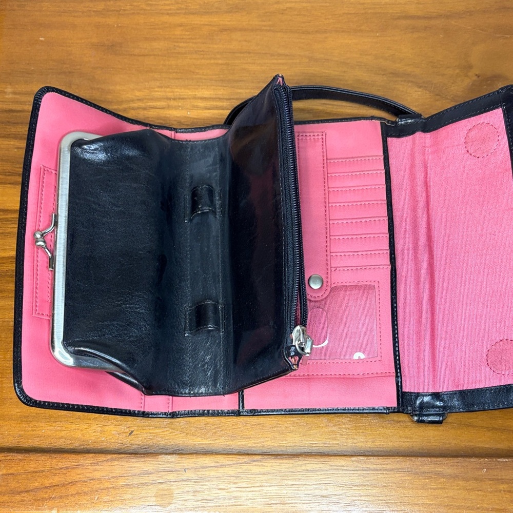 HOBO Black Leather Crossbody Wallet - Picture 12 of 12